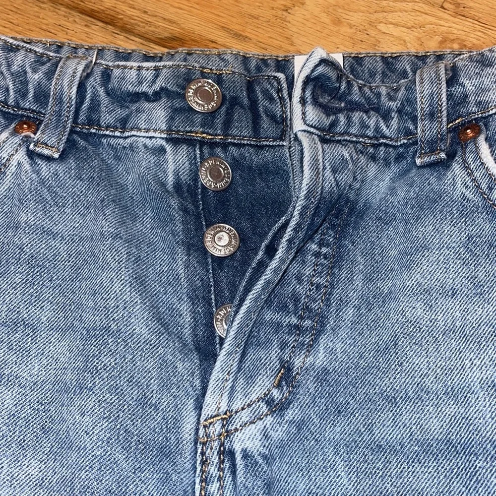 Womens size 6 mom jean H&M & denim brand - Picture 3 of 7